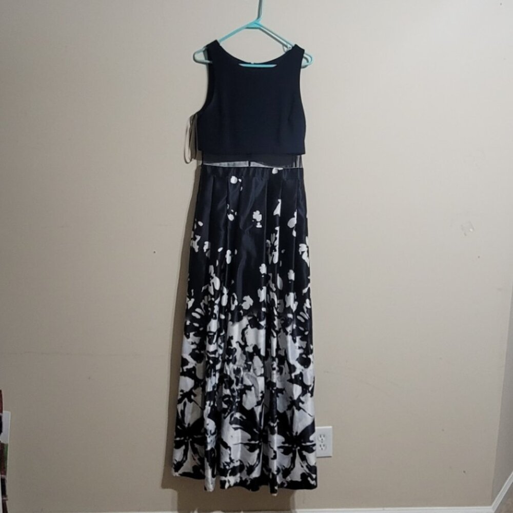 Betsy & Adam Blue and White Maxi Formal Size 10